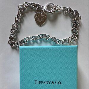 Tiffany 16" Chain Lecklace with Heart Shaped Tag  "Return to Tiffany"